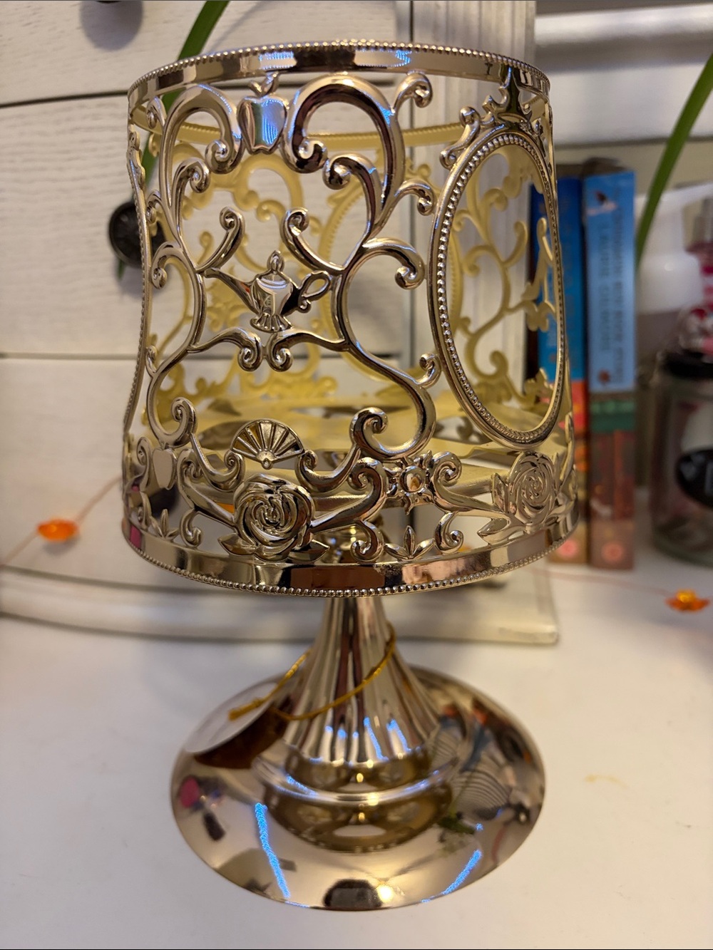 Bath & Body Works Gold Disney Princess Pedestal Candle Holder - Picture 4 of 7